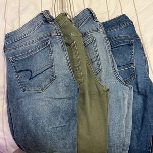4 Pairs‼️‼️ American Eagle Jeans